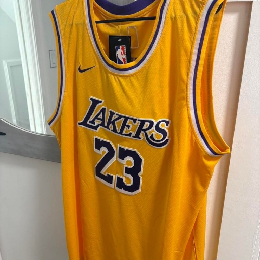 Nike LeBron James Los Angeles Lakers NBA Swingman Jersey Yellow 23 Size 54 NEW